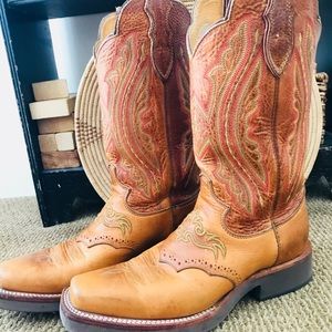 justin crepe sole square toe